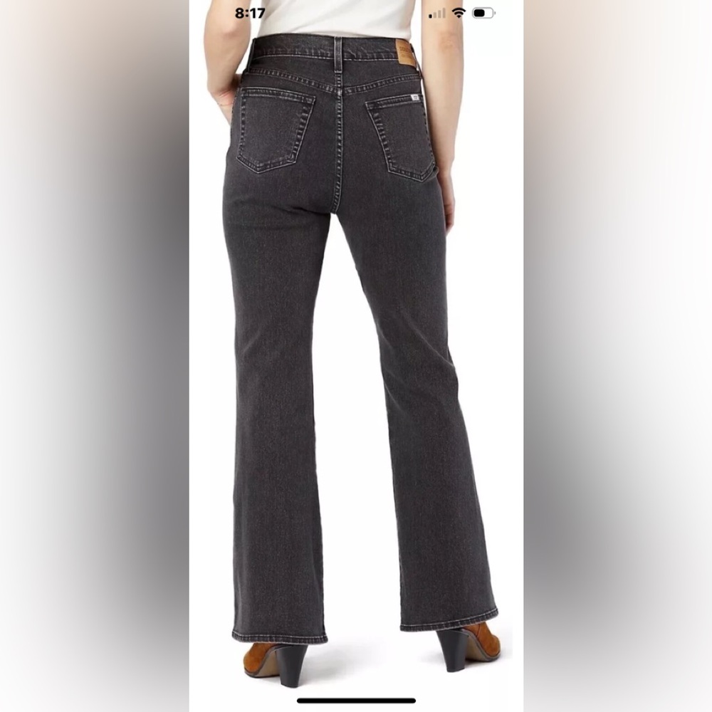 New with tags Levi Strauss signature heritage, high-rise flare, black jeans